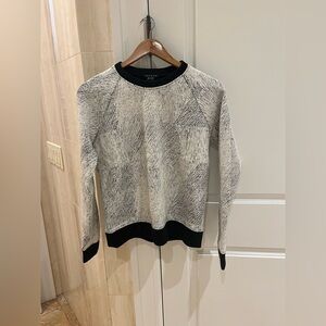 Theory Black and White Sweatshirt P/TP